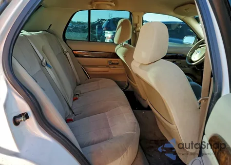 2005 Mercury Grand Marquis Gs z USA, uszkodzony, nr VIN 2MEFM74W75X625363